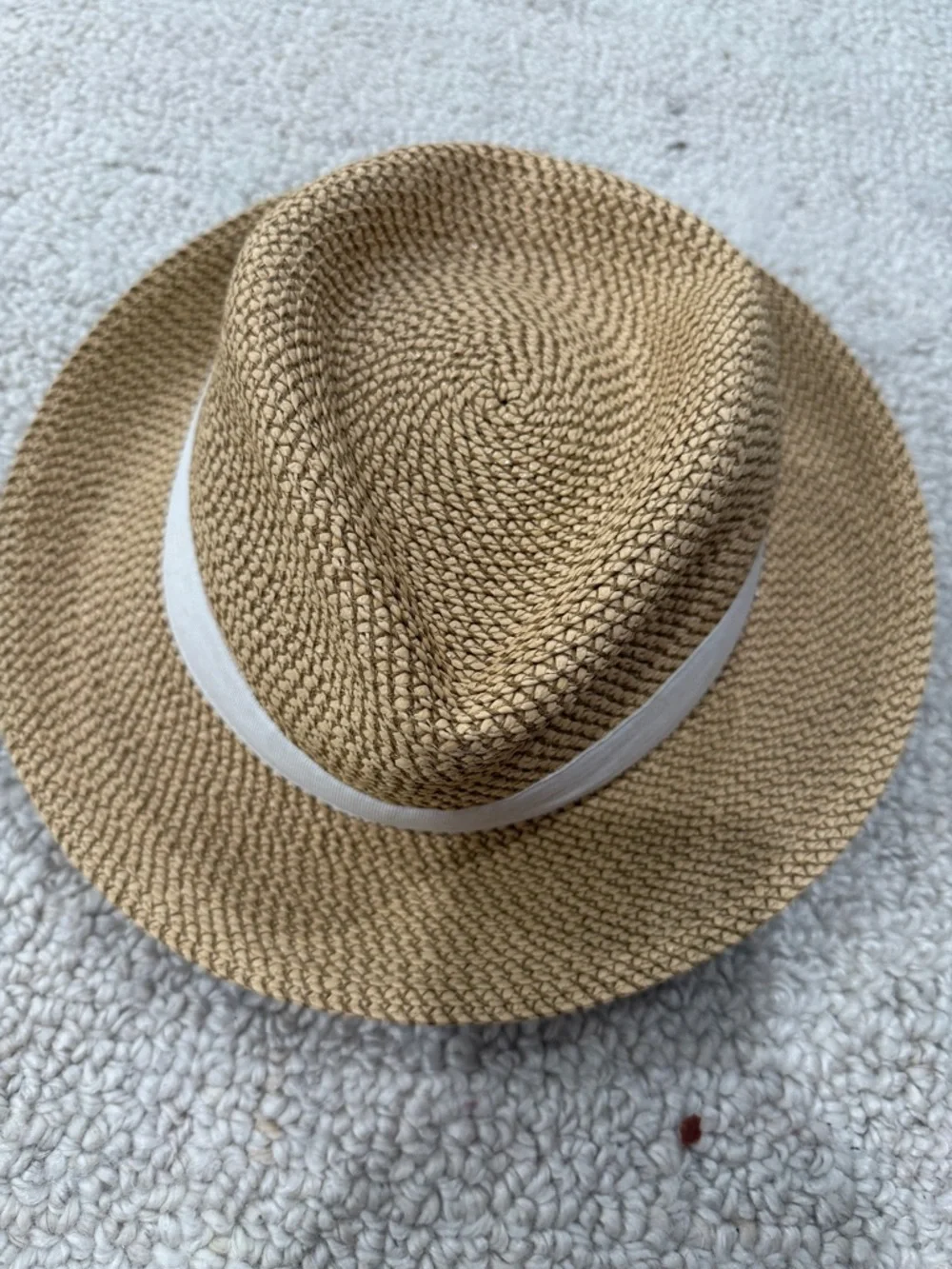 Eric Javits Straw Fedora with Cream Band - Picture 3 of 8